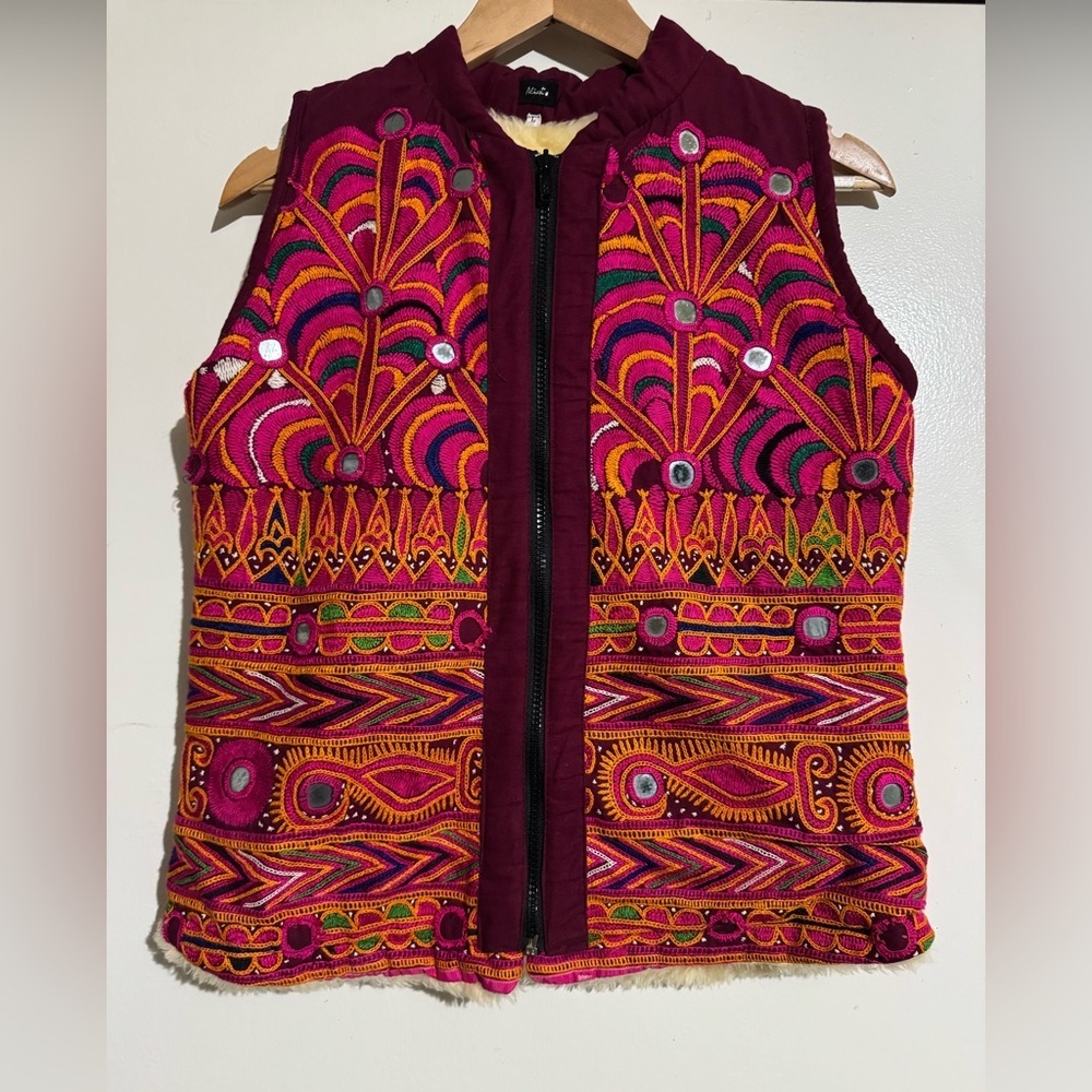Aliahs Burgundy and Cream Fleece-Lined embroidered Vest Large made in India